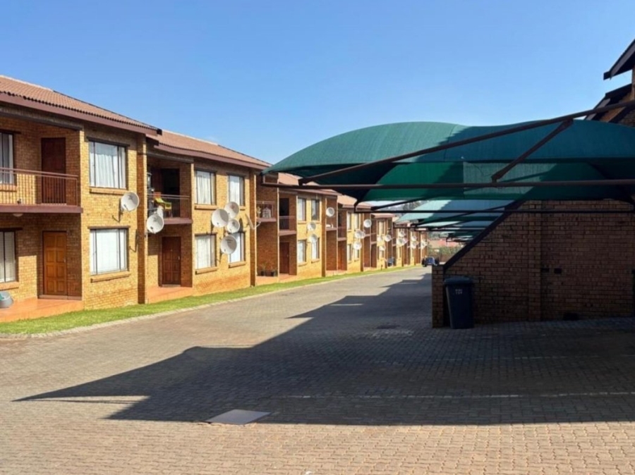 2 Bedroom Property for Sale in Meredale Gauteng