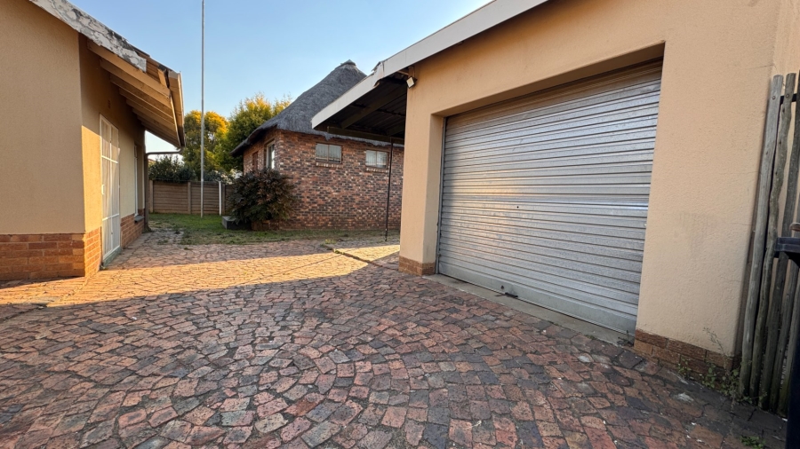 4 Bedroom Property for Sale in Three Rivers Gauteng