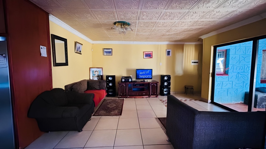  Bedroom Property for Sale in West Park Gauteng