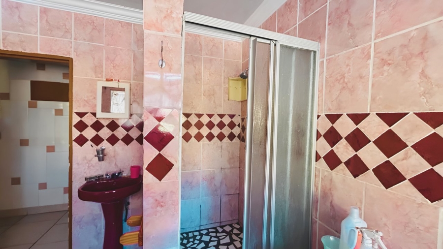  Bedroom Property for Sale in West Park Gauteng