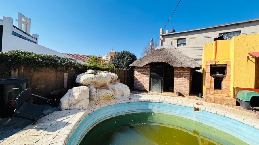  Bedroom Property for Sale in West Park Gauteng