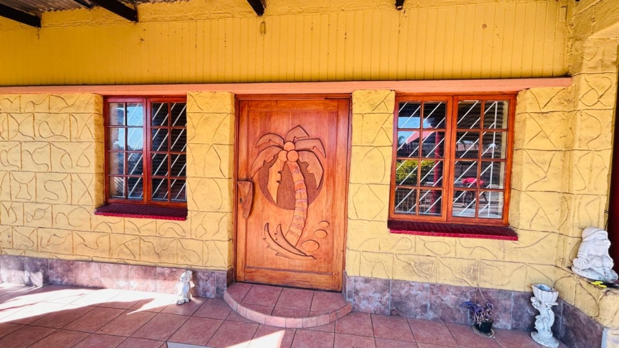  Bedroom Property for Sale in West Park Gauteng