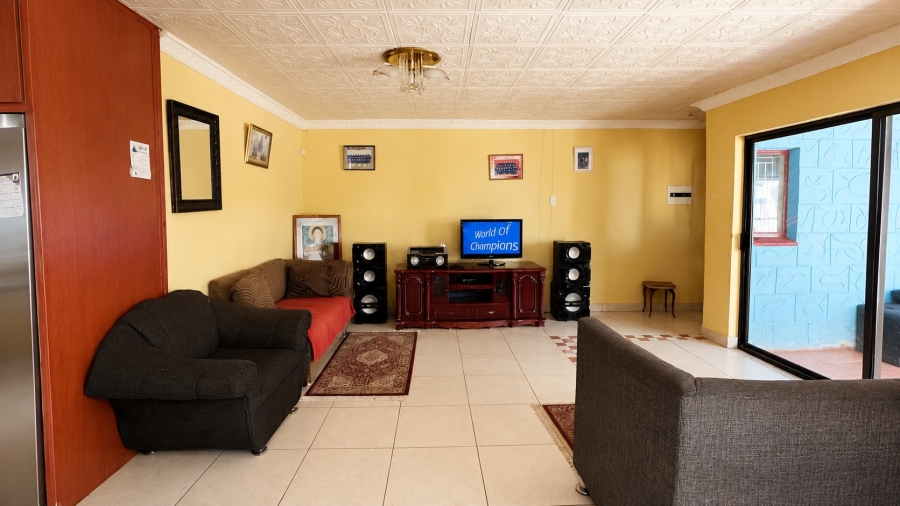 5 Bedroom Property for Sale in West Park Gauteng