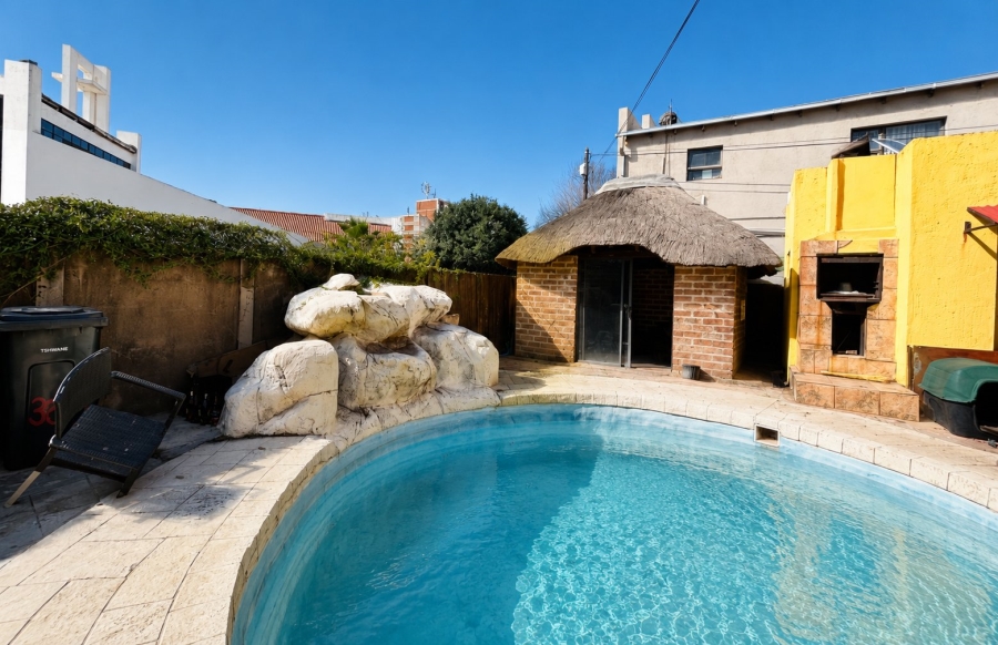 5 Bedroom Property for Sale in West Park Gauteng