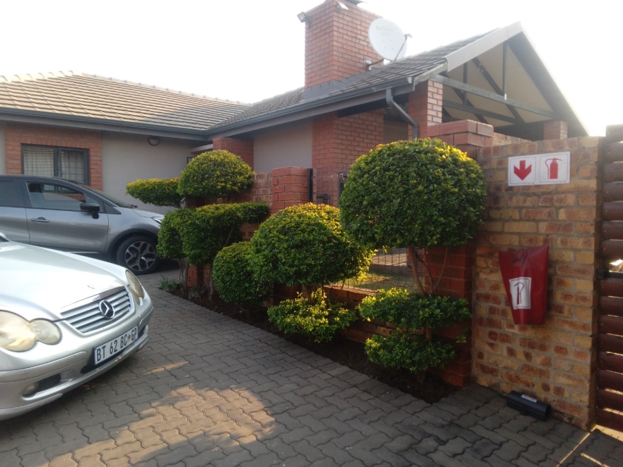 3 Bedroom Property for Sale in Equestria Gauteng