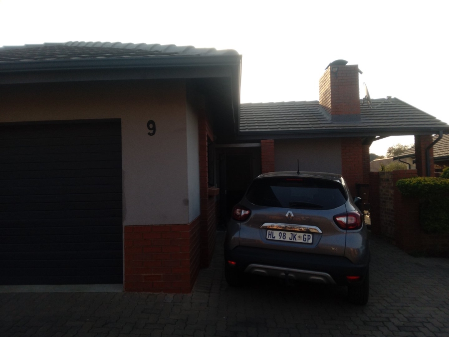 3 Bedroom Property for Sale in Equestria Gauteng