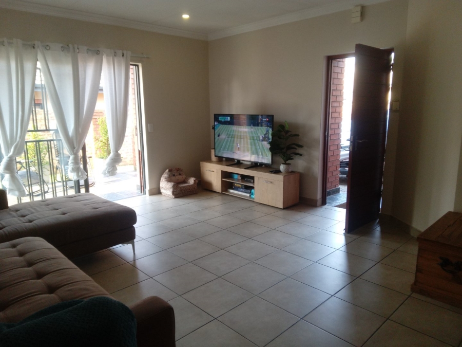 3 Bedroom Property for Sale in Equestria Gauteng