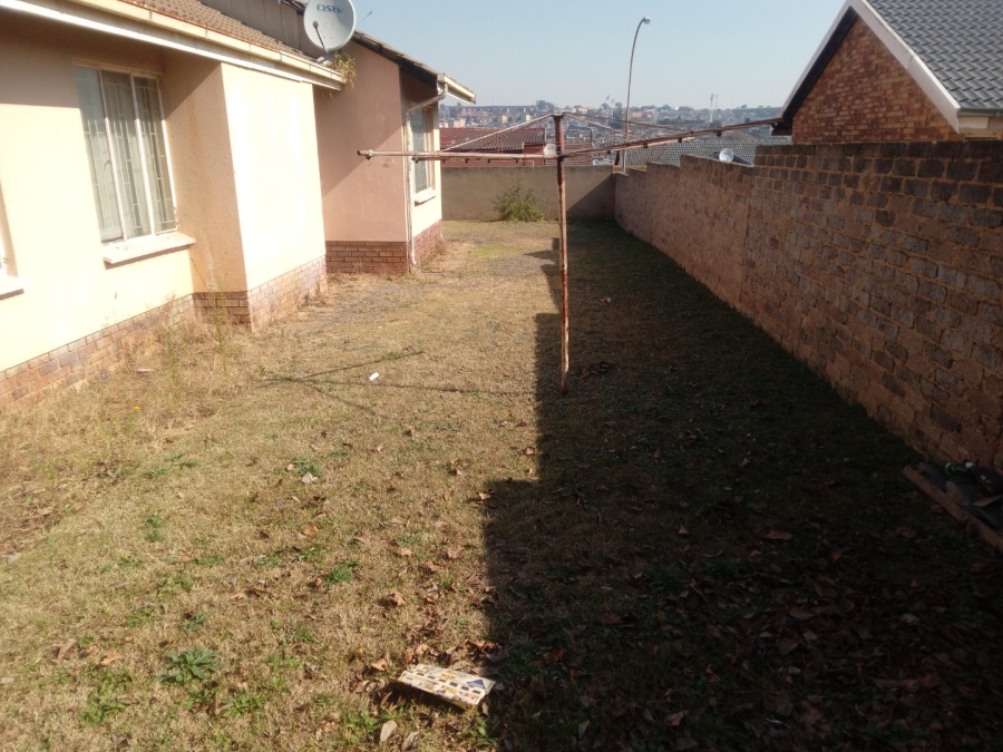 4 Bedroom Property for Sale in Alexandra East Bank Gauteng