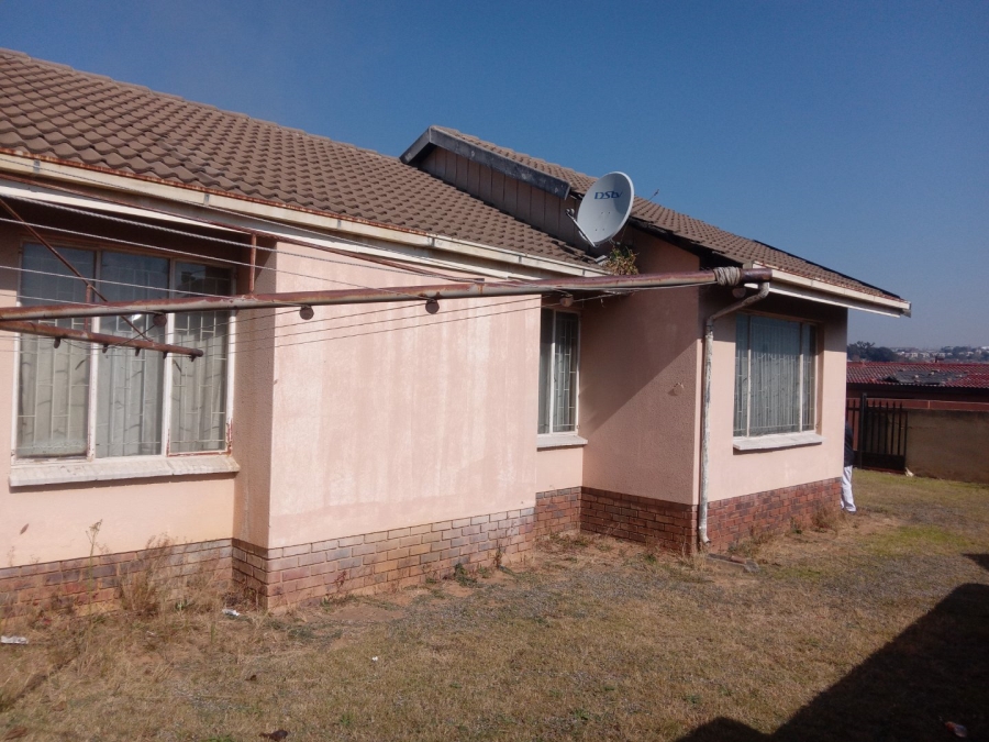 4 Bedroom Property for Sale in Alexandra East Bank Gauteng