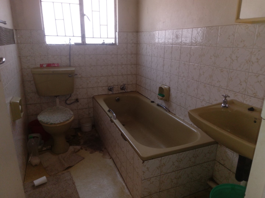 4 Bedroom Property for Sale in Alexandra East Bank Gauteng