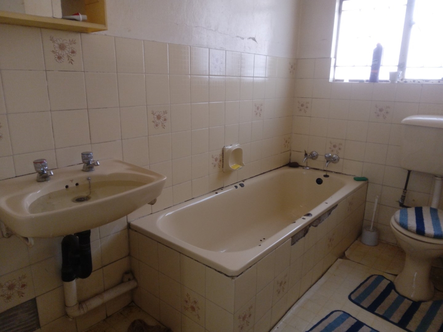 4 Bedroom Property for Sale in Alexandra East Bank Gauteng