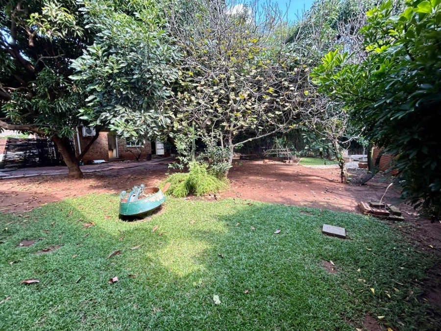 6 Bedroom Property for Sale in Florauna Gauteng