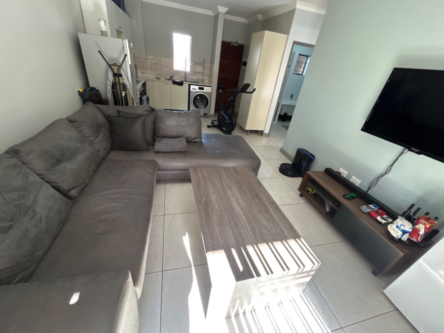 To Let 1 Bedroom Property for Rent in Blue Hills Gauteng