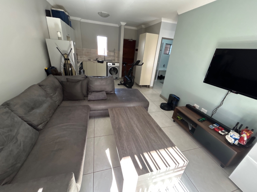 To Let 1 Bedroom Property for Rent in Blue Hills Gauteng