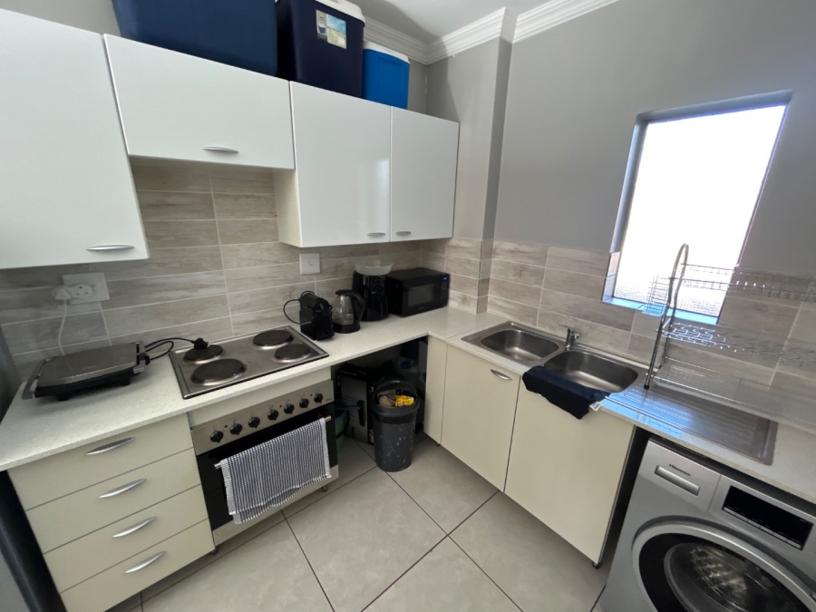 To Let 1 Bedroom Property for Rent in Blue Hills Gauteng