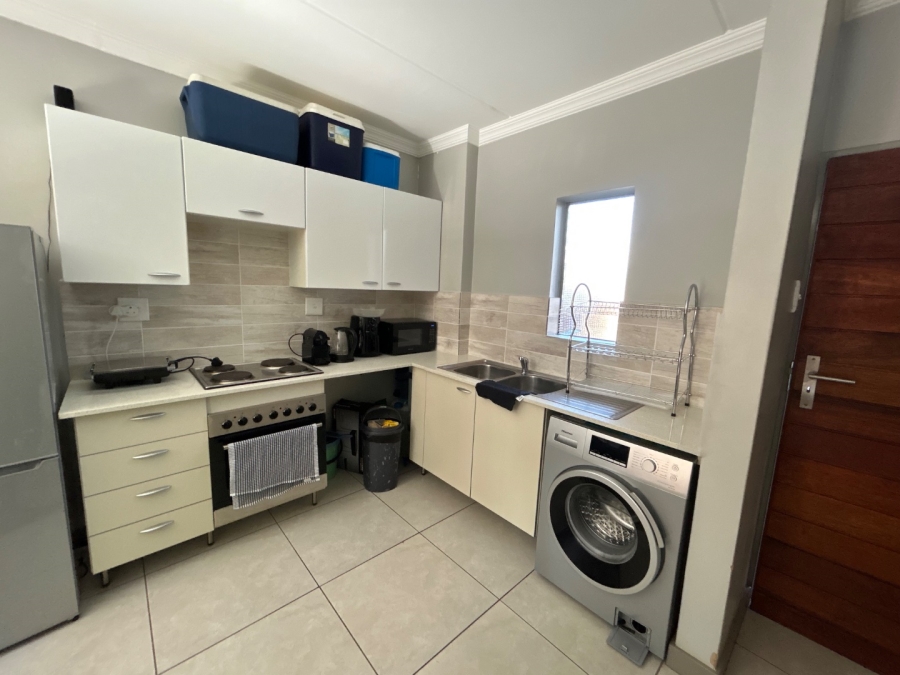 To Let 1 Bedroom Property for Rent in Blue Hills Gauteng