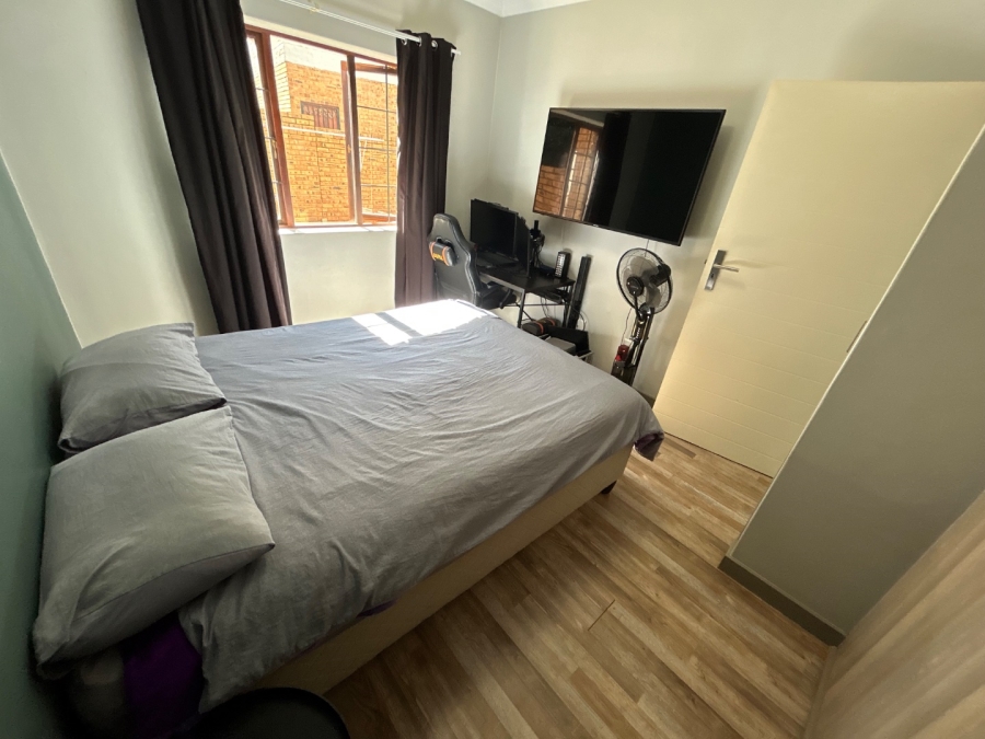 To Let 1 Bedroom Property for Rent in Blue Hills Gauteng