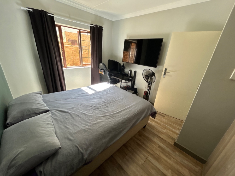 To Let 1 Bedroom Property for Rent in Blue Hills Gauteng
