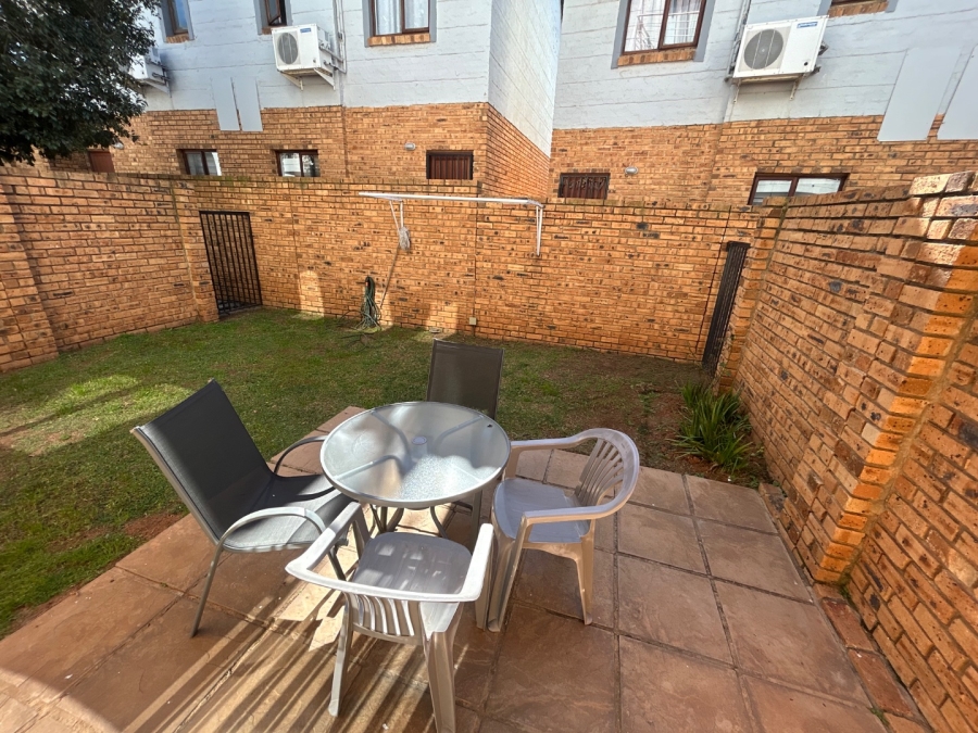 To Let 1 Bedroom Property for Rent in Blue Hills Gauteng