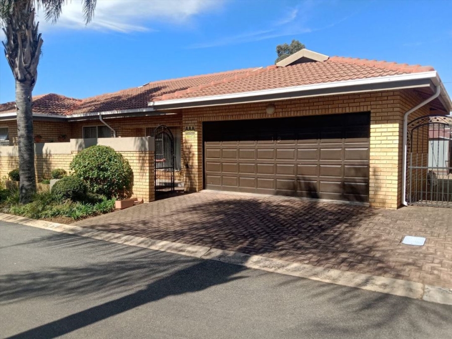 3 Bedroom Property for Sale in Beyers Park Gauteng