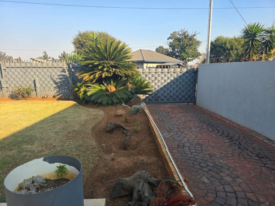 To Let 3 Bedroom Property for Rent in Primrose East Gauteng