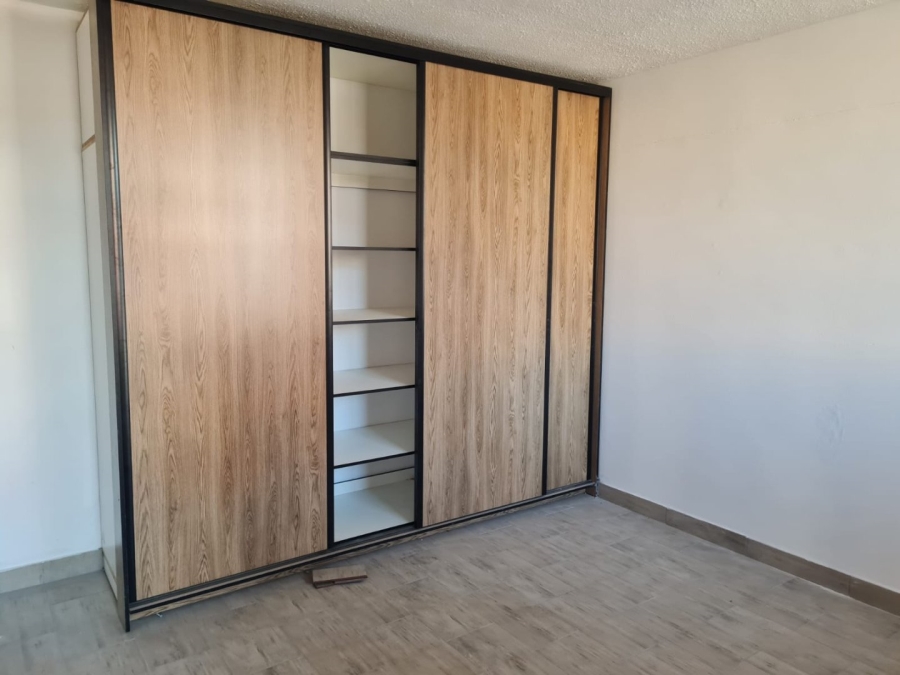 To Let 2 Bedroom Property for Rent in Lenasia Ext 1 Gauteng