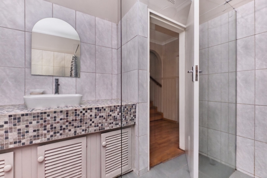 To Let 4 Bedroom Property for Rent in Fairland Gauteng
