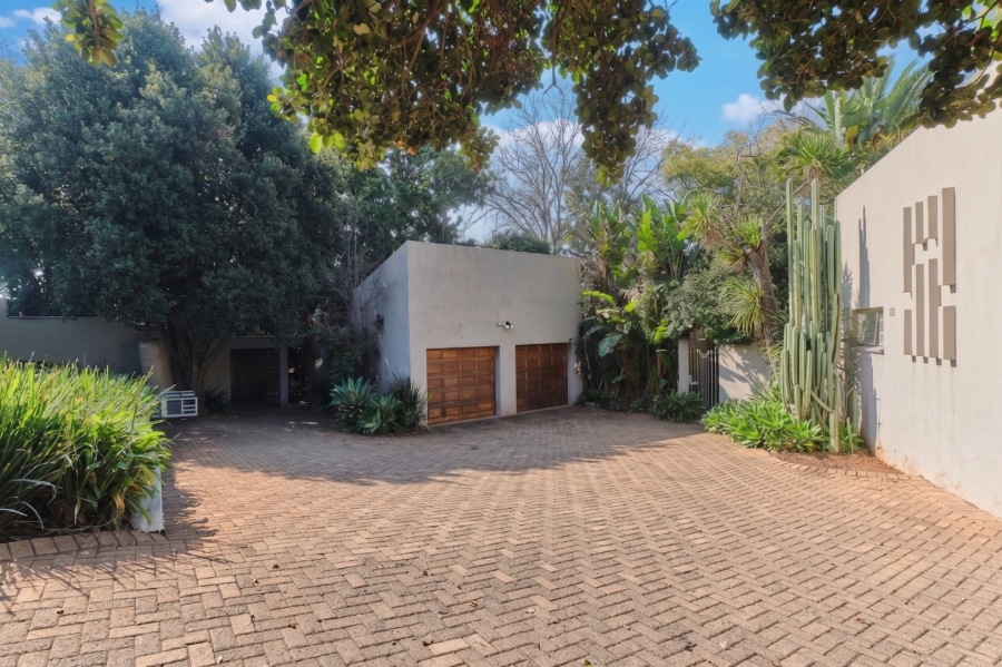 To Let 4 Bedroom Property for Rent in Fairland Gauteng