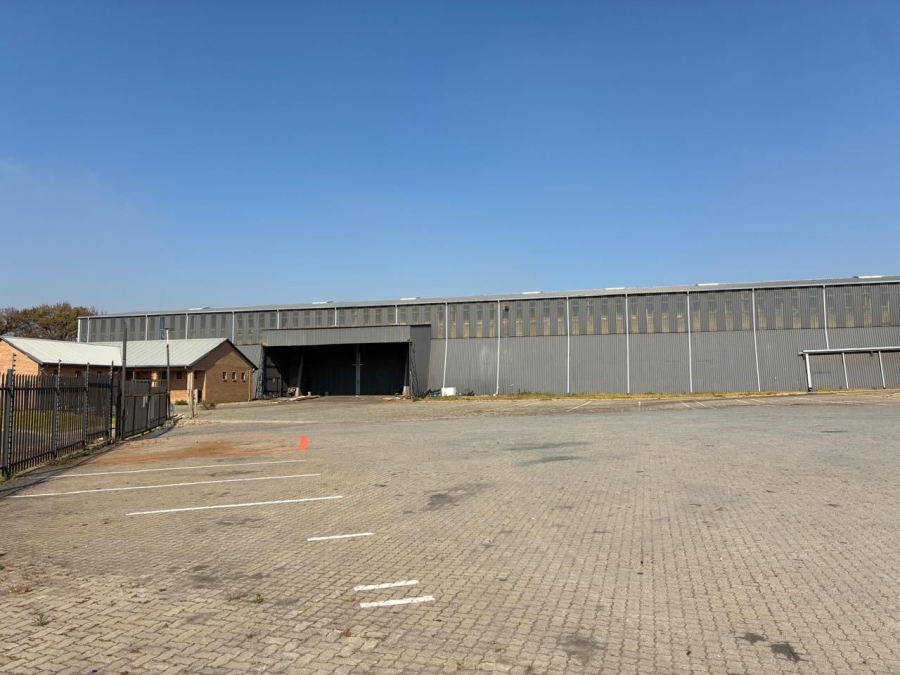 To Let Commercial Property for Rent in Tunney Gauteng