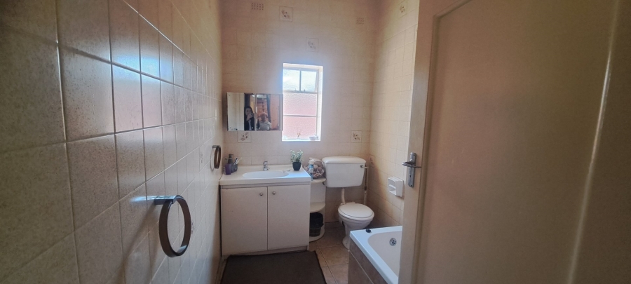 To Let 3 Bedroom Property for Rent in Edenvale Central Gauteng