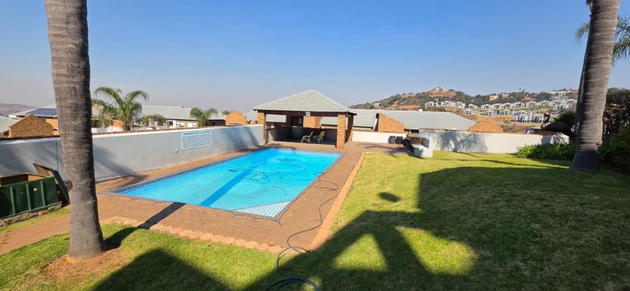 2 Bedroom Property for Sale in Bassonia Gauteng