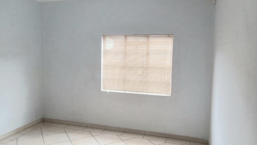 To Let 2 Bedroom Property for Rent in Parktown Estate Gauteng