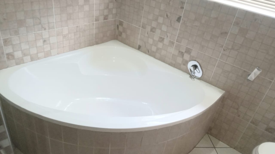 To Let 2 Bedroom Property for Rent in Parktown Estate Gauteng