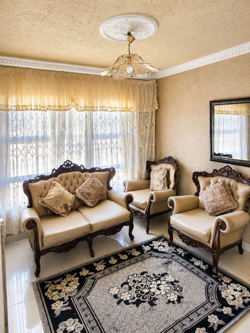 5 Bedroom Property for Sale in Diepkloof Gauteng
