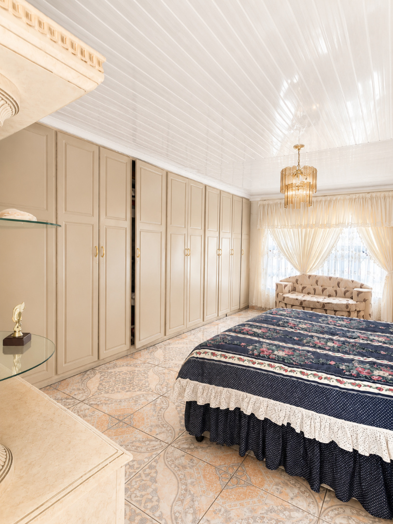 5 Bedroom Property for Sale in Diepkloof Gauteng
