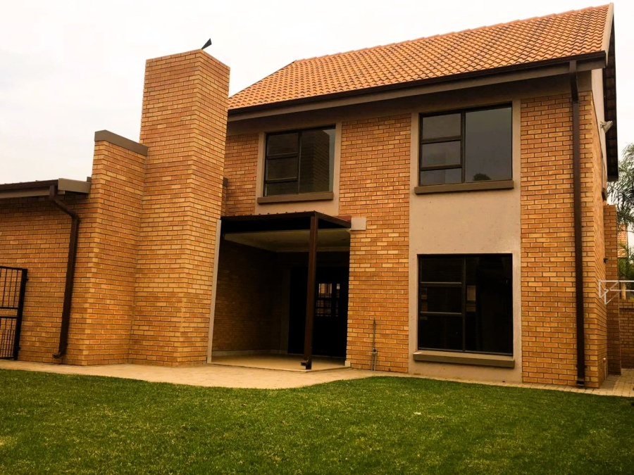 To Let 3 Bedroom Property for Rent in Equestria Gauteng