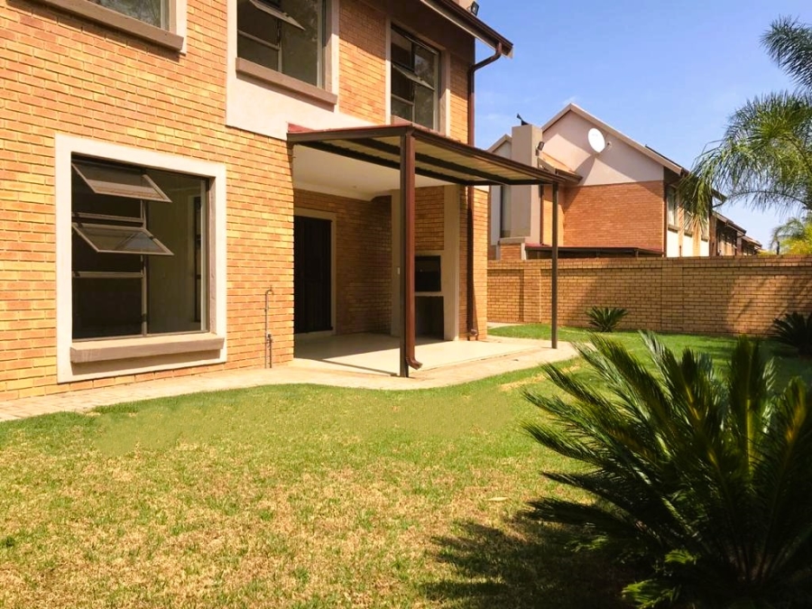 To Let 3 Bedroom Property for Rent in Equestria Gauteng