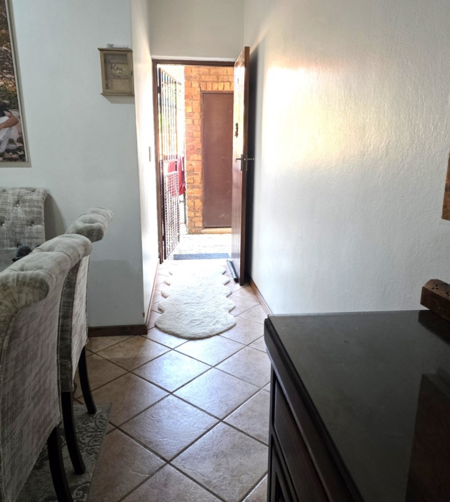 To Let 3 Bedroom Property for Rent in North Riding Gauteng