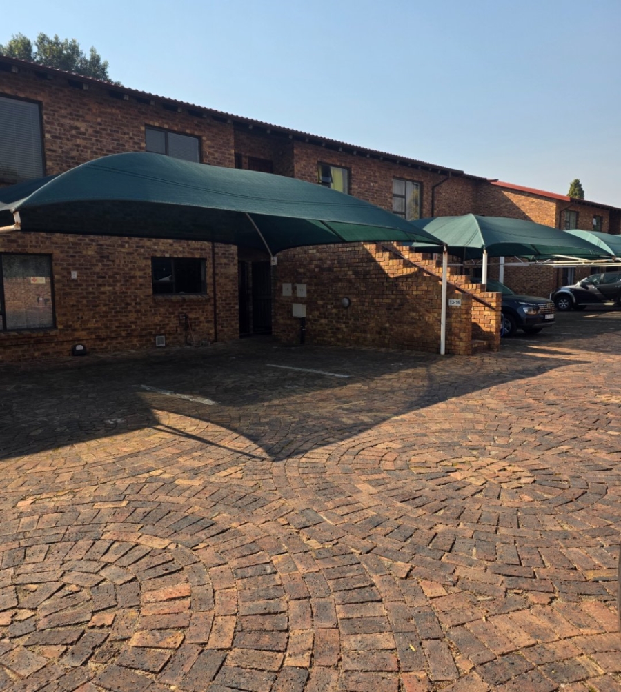 3 Bedroom Property for Sale in North Riding Gauteng