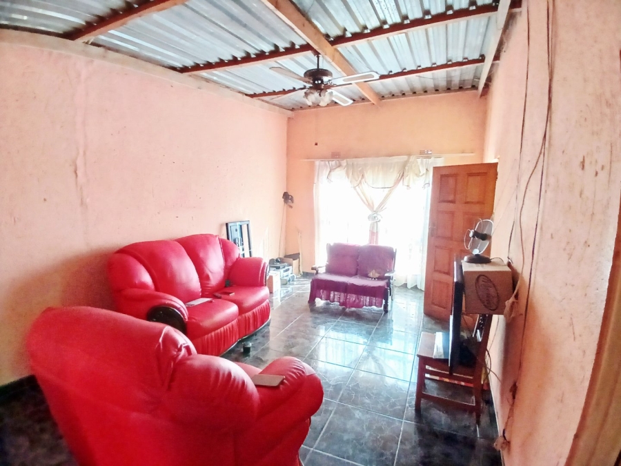  Bedroom Property for Sale in Tsakane Ext 15 Gauteng
