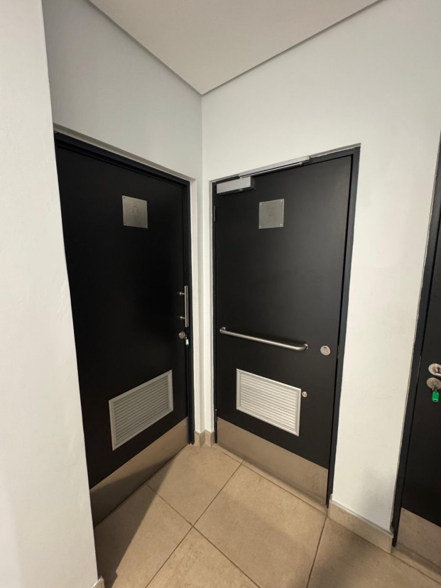 To Let Commercial Property for Rent in Olievenhoutbosch Gauteng