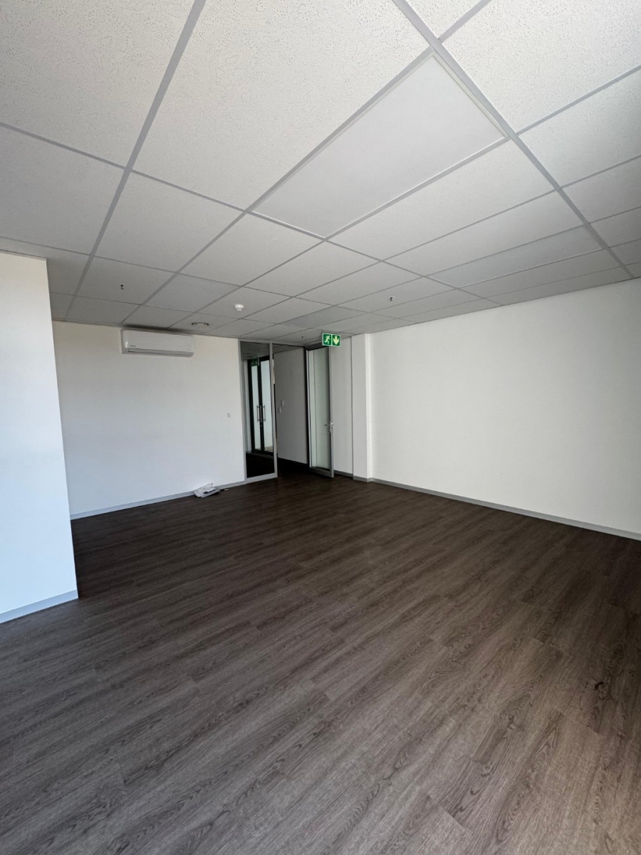 To Let Commercial Property for Rent in Olievenhoutbosch Gauteng