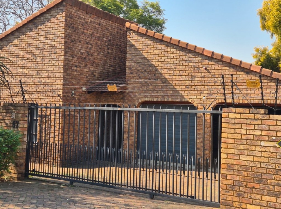 8 Bedroom Property for Sale in Newlands Gauteng