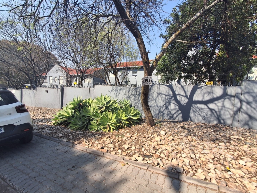 2 Bedroom Property for Sale in La Montagne Gauteng