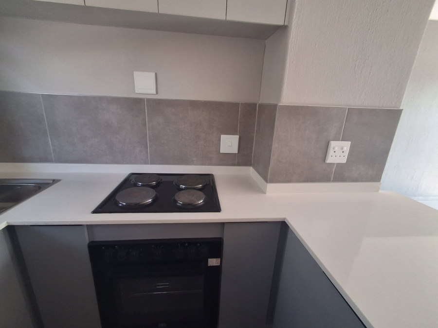 2 Bedroom Property for Sale in La Montagne Gauteng