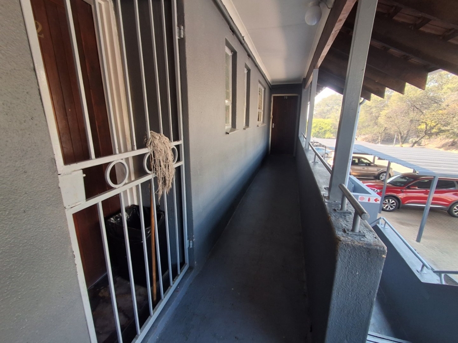2 Bedroom Property for Sale in La Montagne Gauteng
