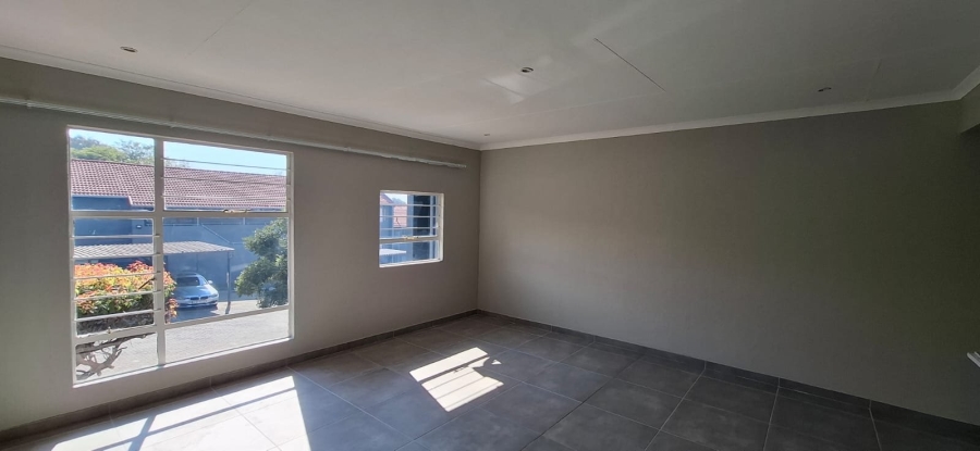 2 Bedroom Property for Sale in La Montagne Gauteng