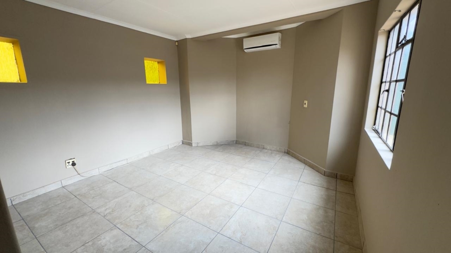 To Let 4 Bedroom Property for Rent in Monument Park Gauteng