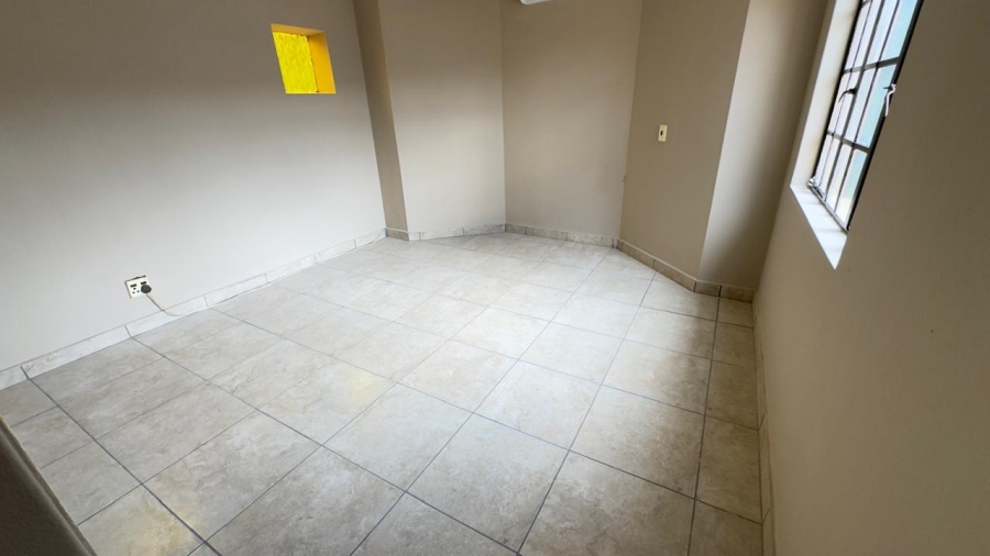 To Let 4 Bedroom Property for Rent in Monument Park Gauteng