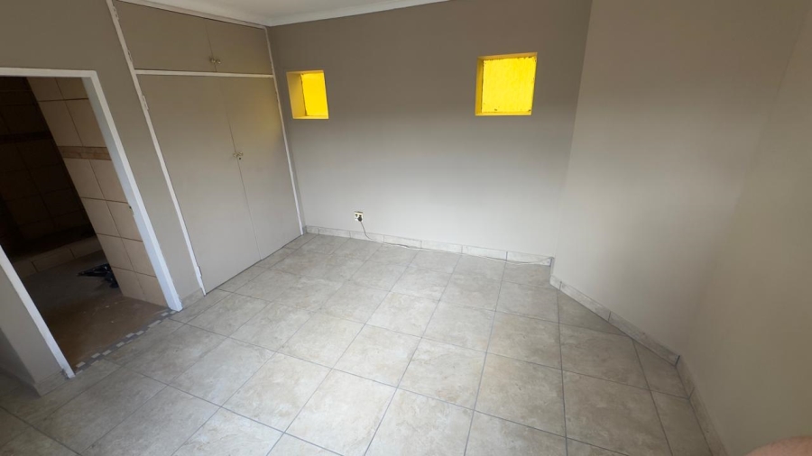 To Let 4 Bedroom Property for Rent in Monument Park Gauteng